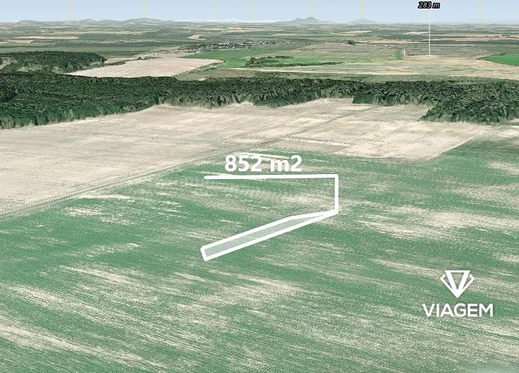 Prodej pole 898 m²