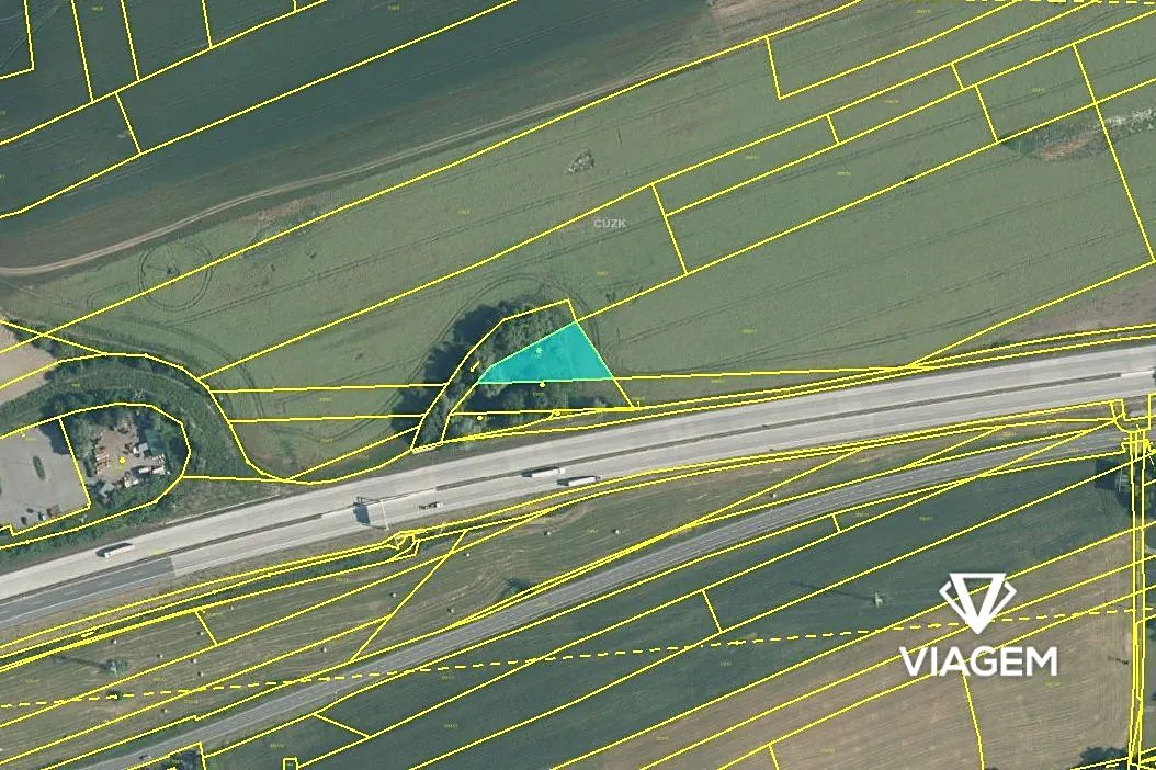 Prodej pole 1276 m²