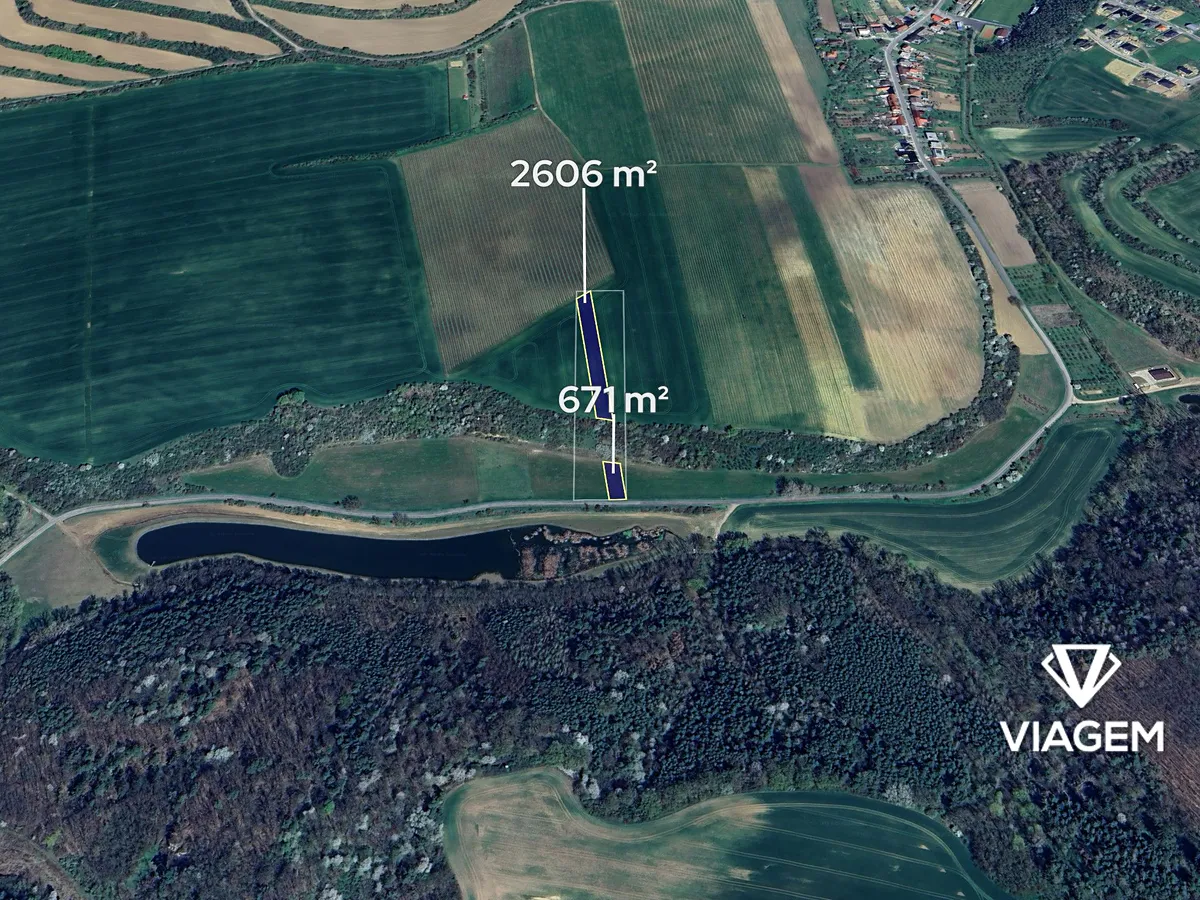 Prodej podílu 1/12 pole 273 m²
