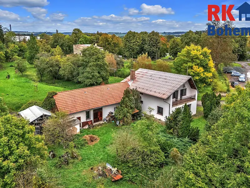 Prodej rodinného domu 220 m², pozemek 5365 m², Dolní Bousov – náhled fotky 2