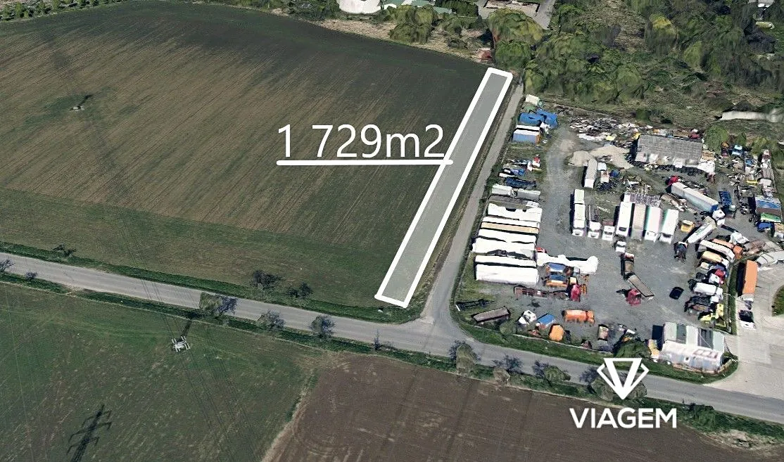 Prodej podílu 3/4 pole 1296 m²