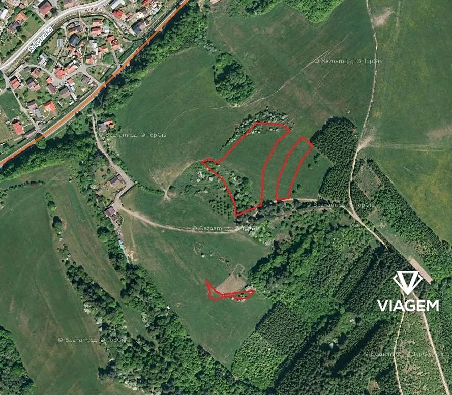 Prodej podílu 1/8 pole 1403 m²