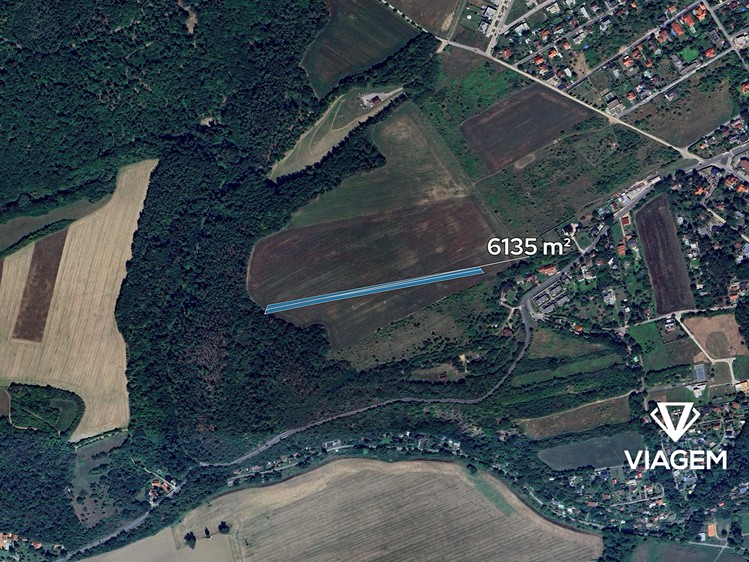 Prodej pozemku, 2 300 m² (2 z 4)