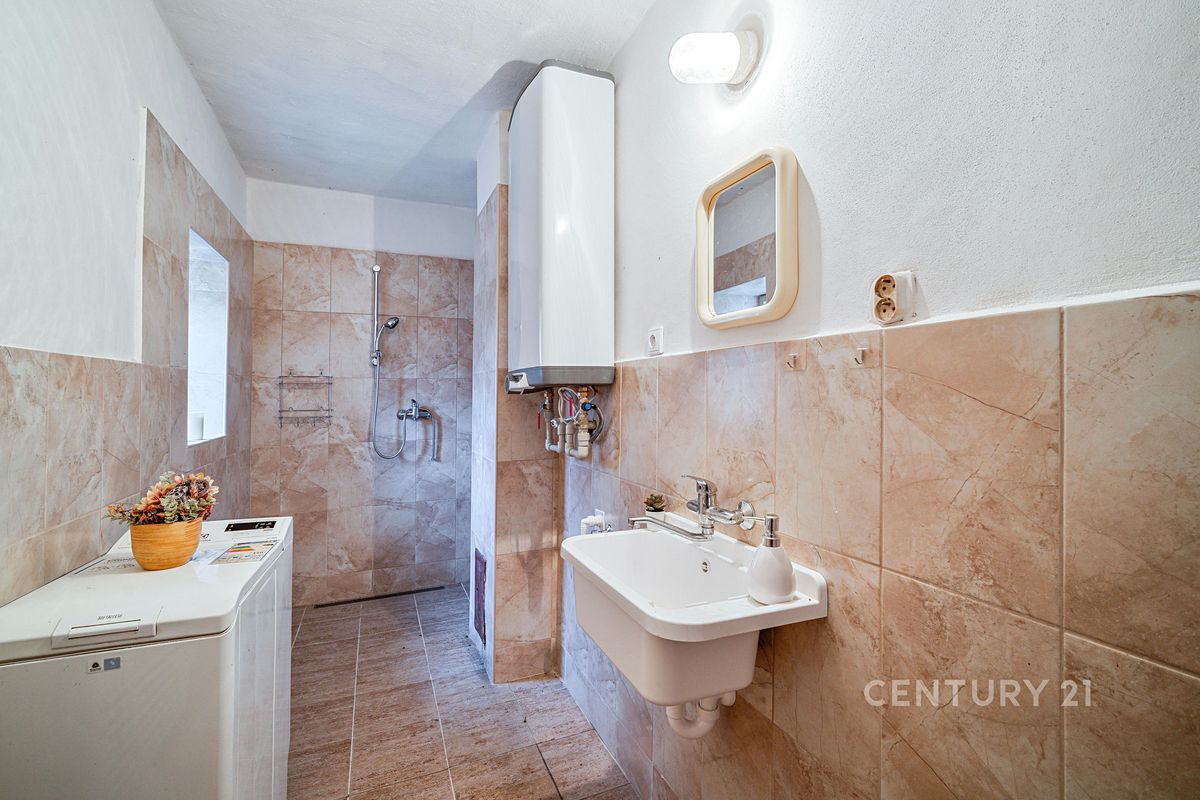 Prodej rodinného domu 79 m², pozemek 1182 m² – fotografie 4