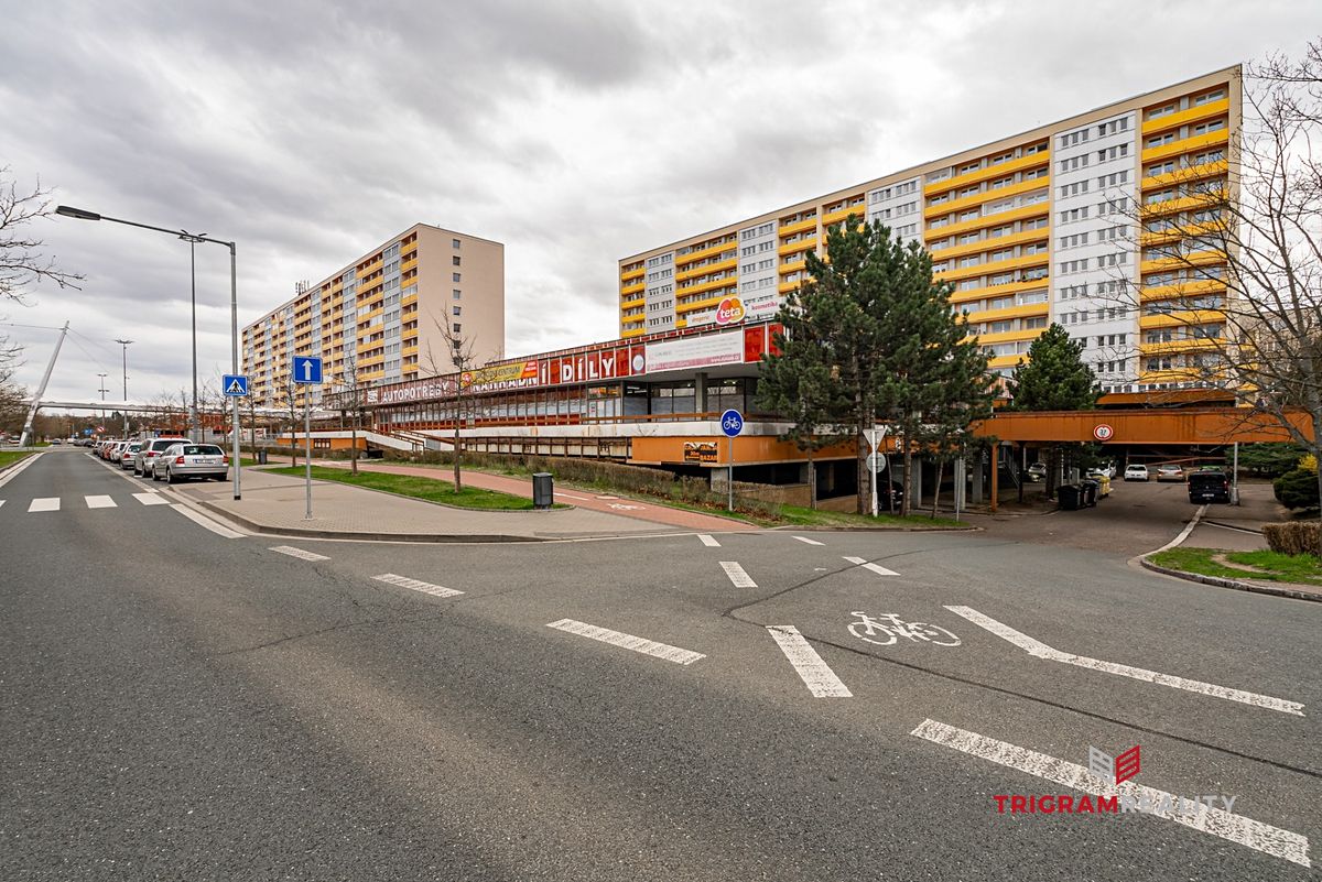 Pronájem obchodního prostoru 402 m² – fotografie 2