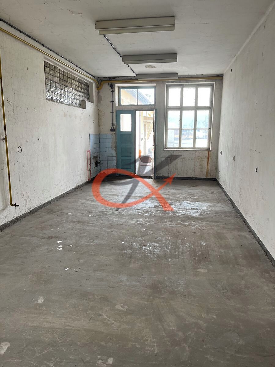 Pronájem skladového prostoru 49 m² – fotografie 2