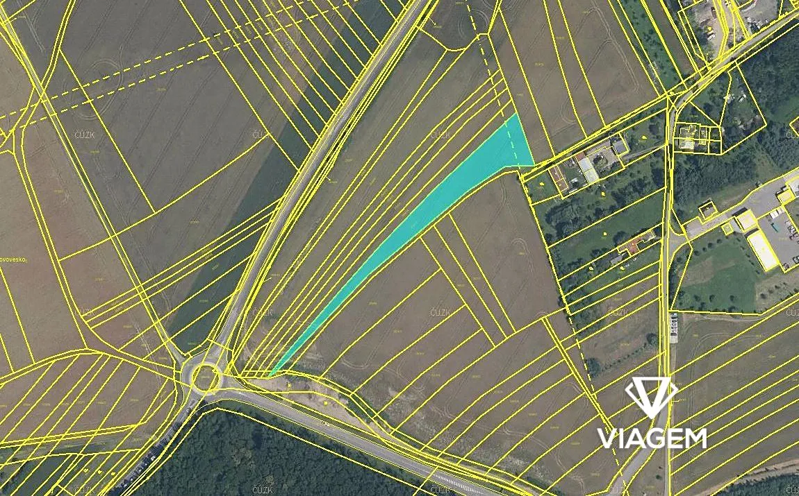 Prodej podílu 1/3 pole 1340 m²