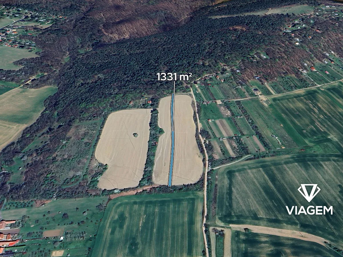 Prodej podílu 1/4 pole 332 m²