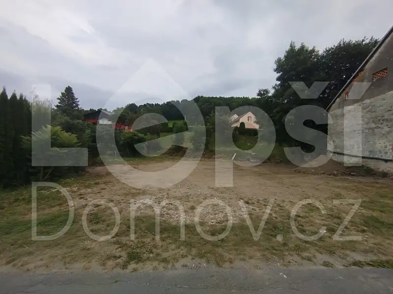 Prodej stavebního pozemku 680 m², Vápenná – náhled fotky 2