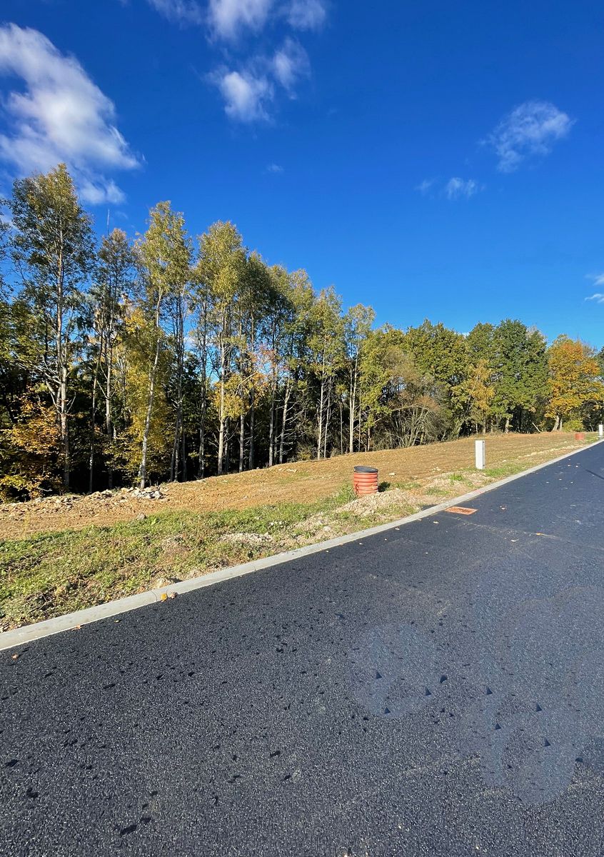 Prodej stavebního pozemku 802 m² – fotografie 3