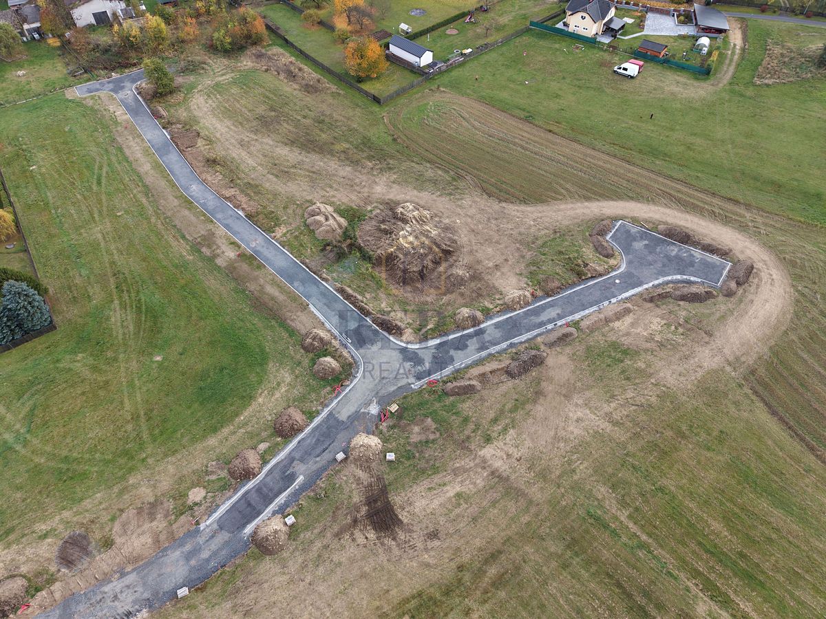Prodej stavebního pozemku 1000 m² – fotografie 3