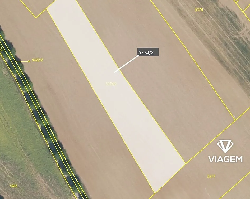 Prodej podílu 3/4 pole 1578 m²