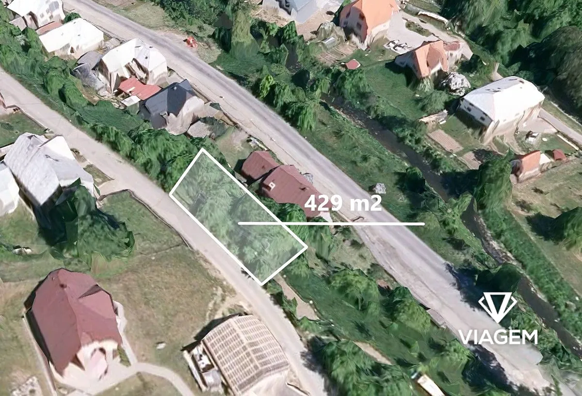 Prodej podílu 1/2 zahrady 214 m²