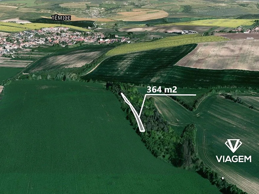 Prodej podílu 1/2 pole 329 m²