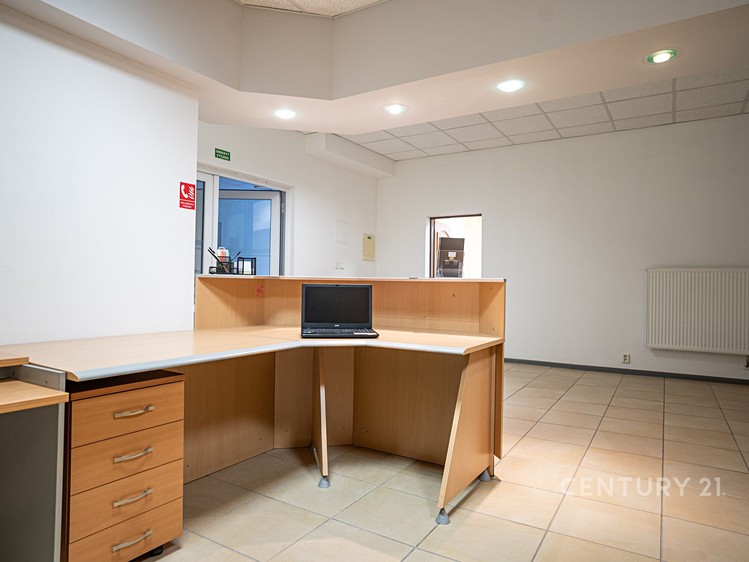 Комерційне приміщення в оренду, 190 м² (10 з 20)