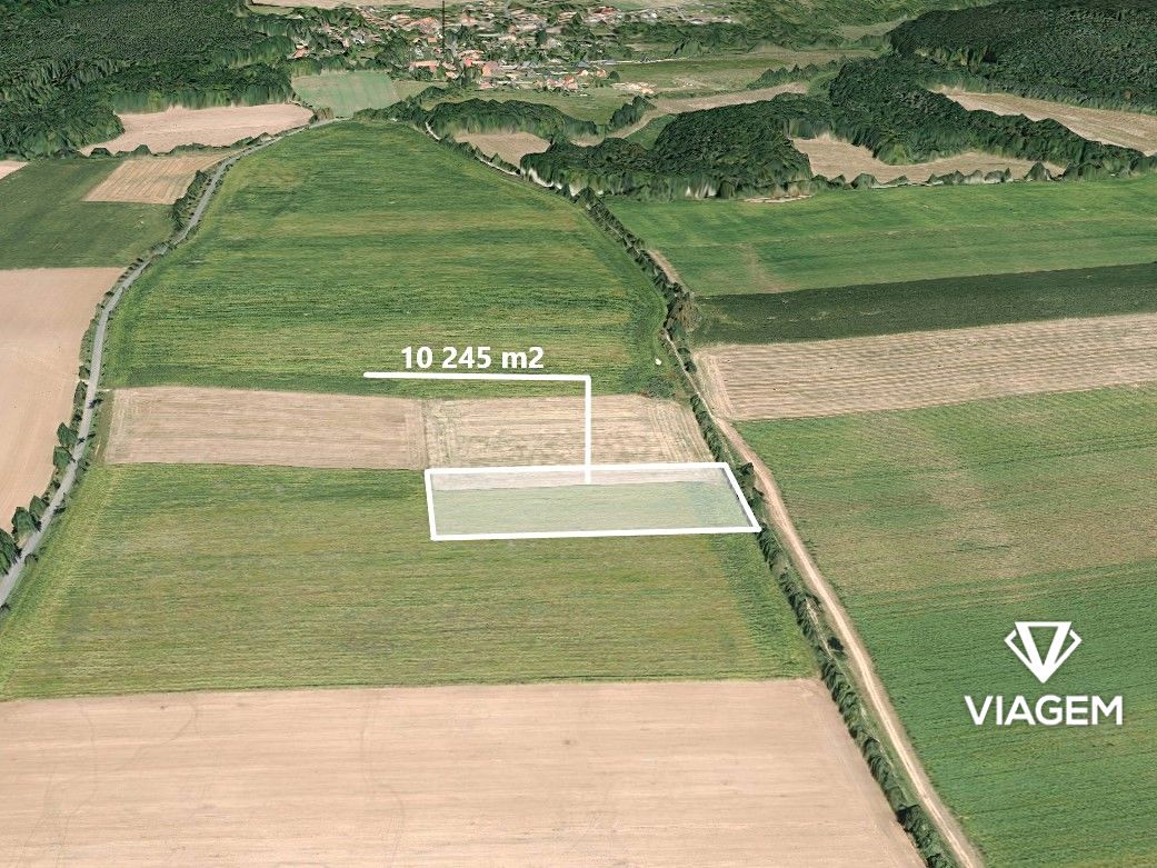 Prodej pole 10245 m², Kostelec nad Černými lesy – fotka 1 z 3
