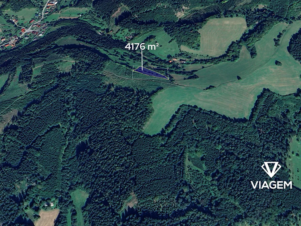 Prodej podílu 1/9 pole 464 m²