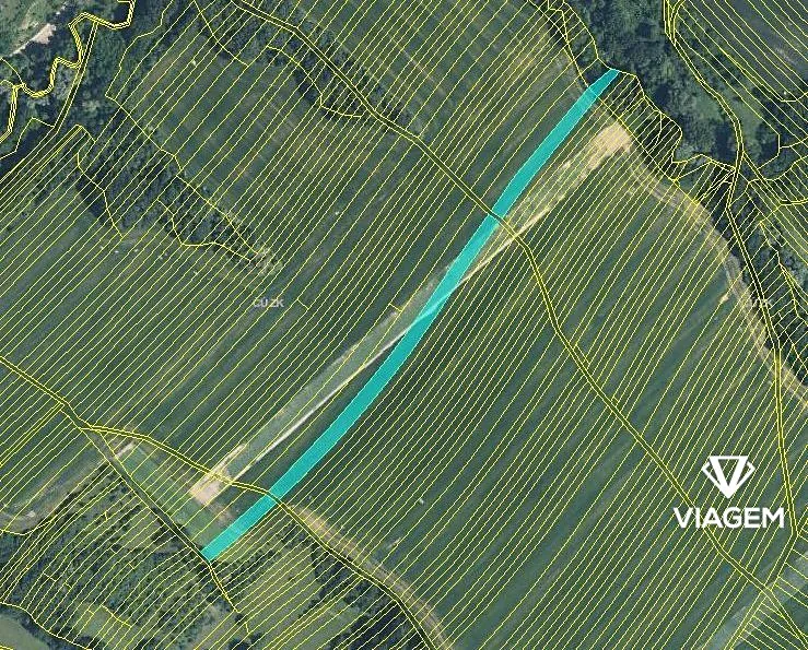 Prodej podílu 1/3 pole 3095 m²