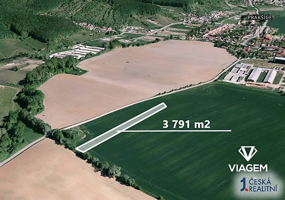 Prodej podílu 1/2 pole 1895 m²