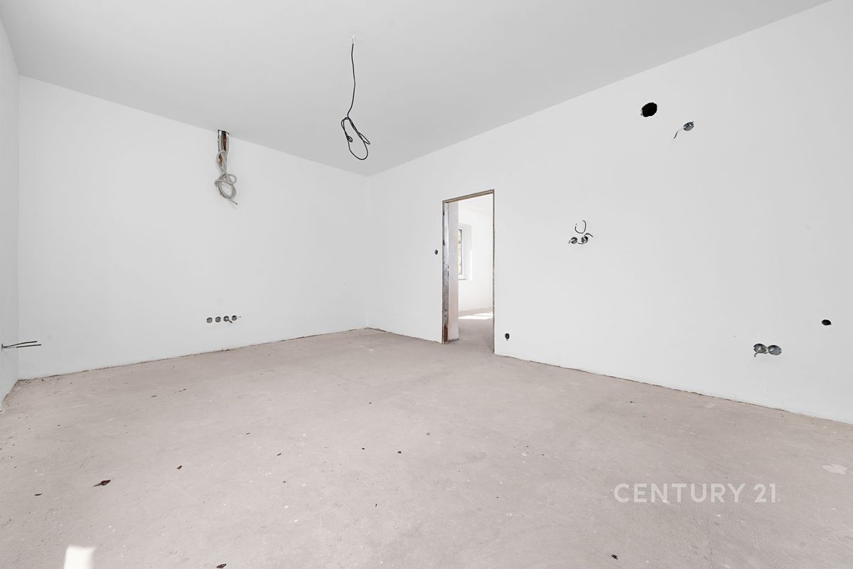 Prodej rodinného domu 150 m², pozemek 137 m² – fotografie 2