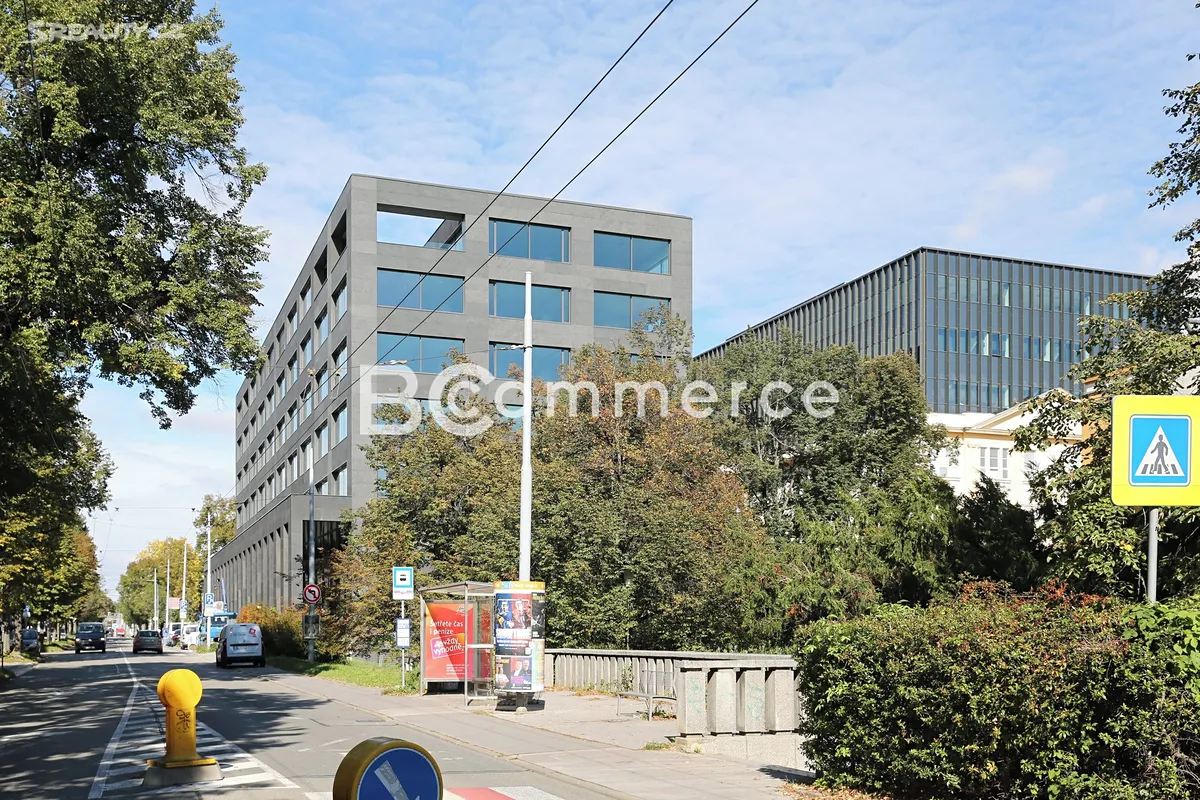 Pronájem kanceláře 500 m² – pohled 2