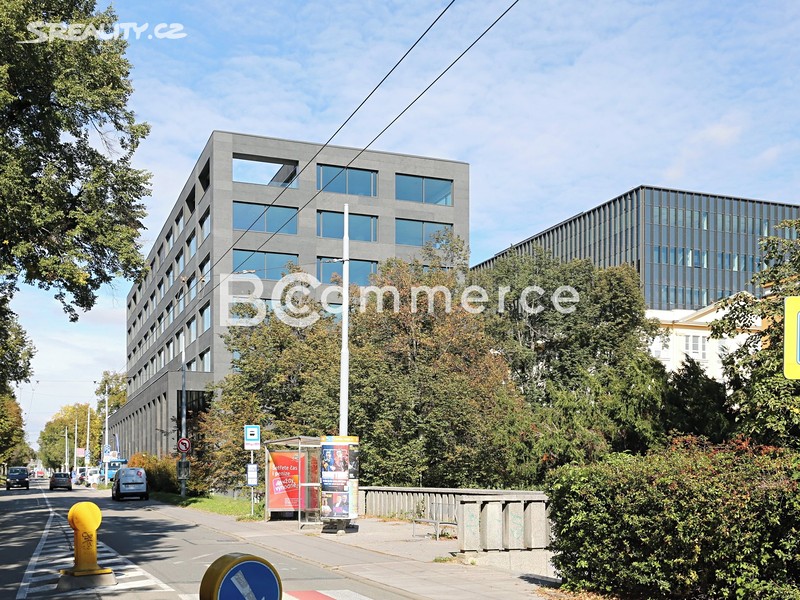 Pronájem kanceláře 500 m² – pohled 2