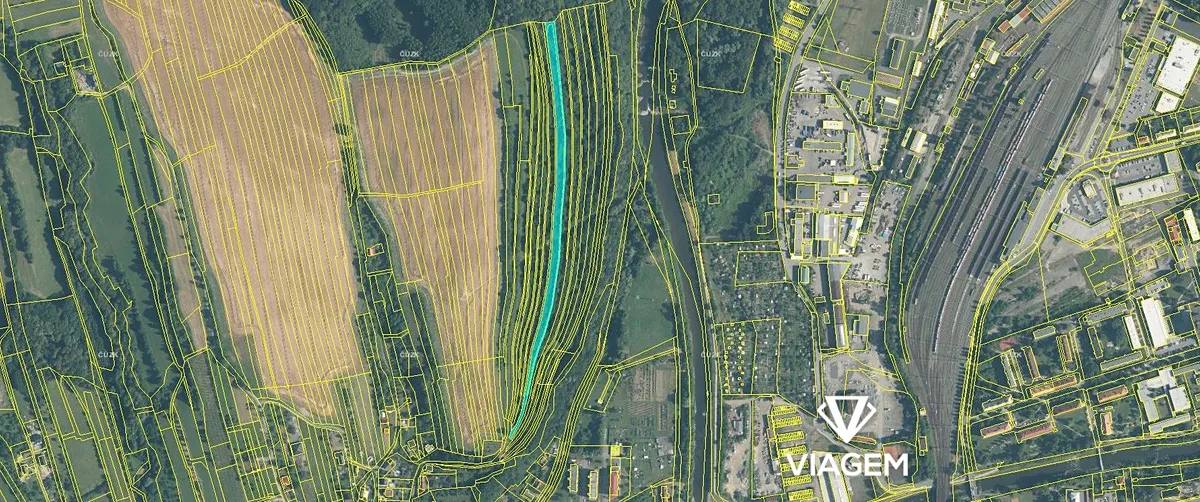 Prodej podílu 1/2 pole 4246 m²