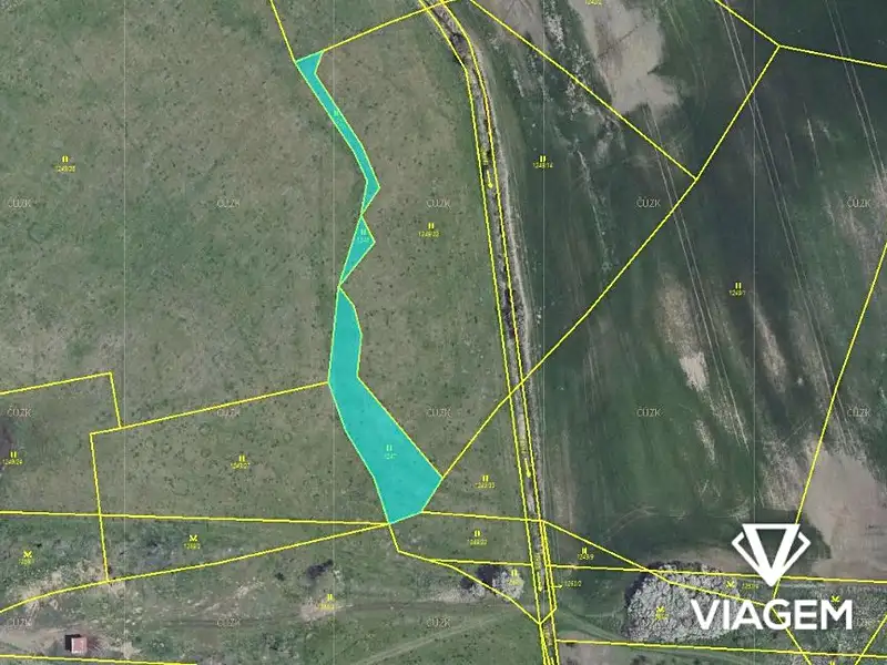 Prodej pole 1404 m², Čisovice – náhled fotky 1
