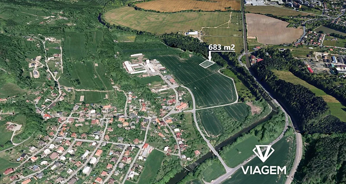 Prodej podílu 5/24 pole 142 m²
