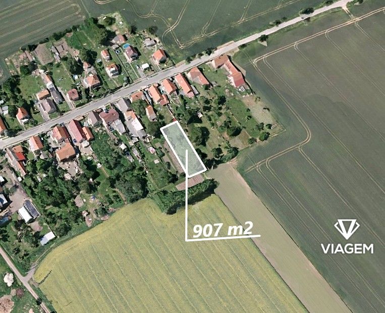 Prodej zahrady 907 m², Toušice – fotka 1 z 3