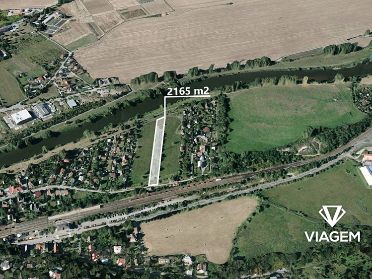Grundstück zum Kauf, 2.165 m² (1 von 3)