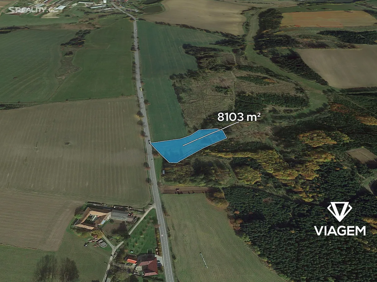 Prodej podílu 1/9 pole 900 m²