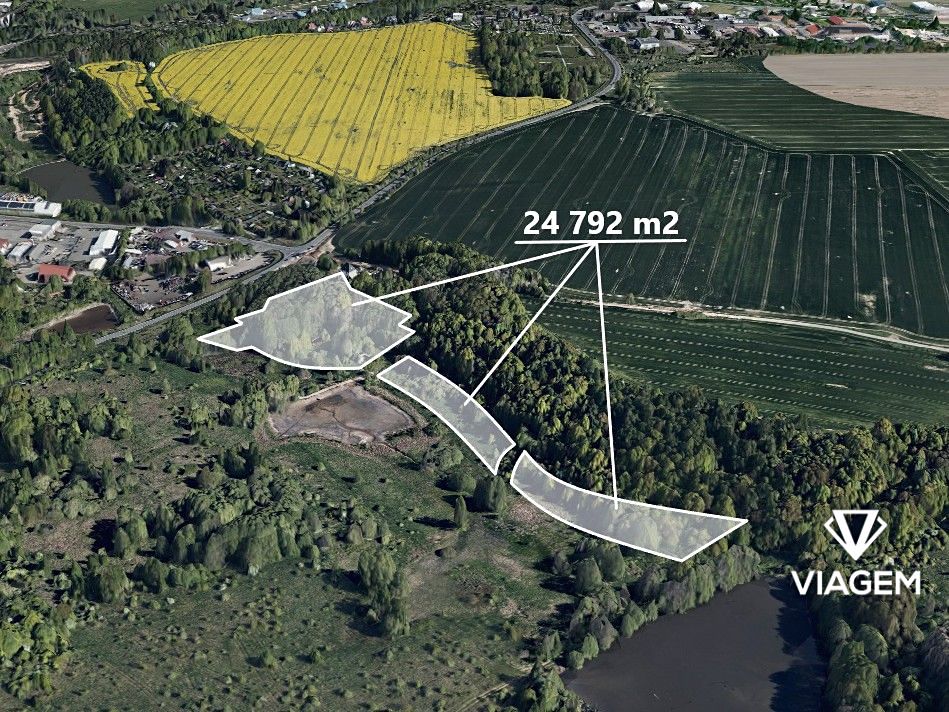 Prodej pole 24792 m²