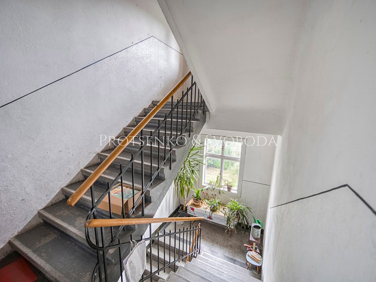 Комерційне приміщення на продаж, 652 м² (4 з 29)