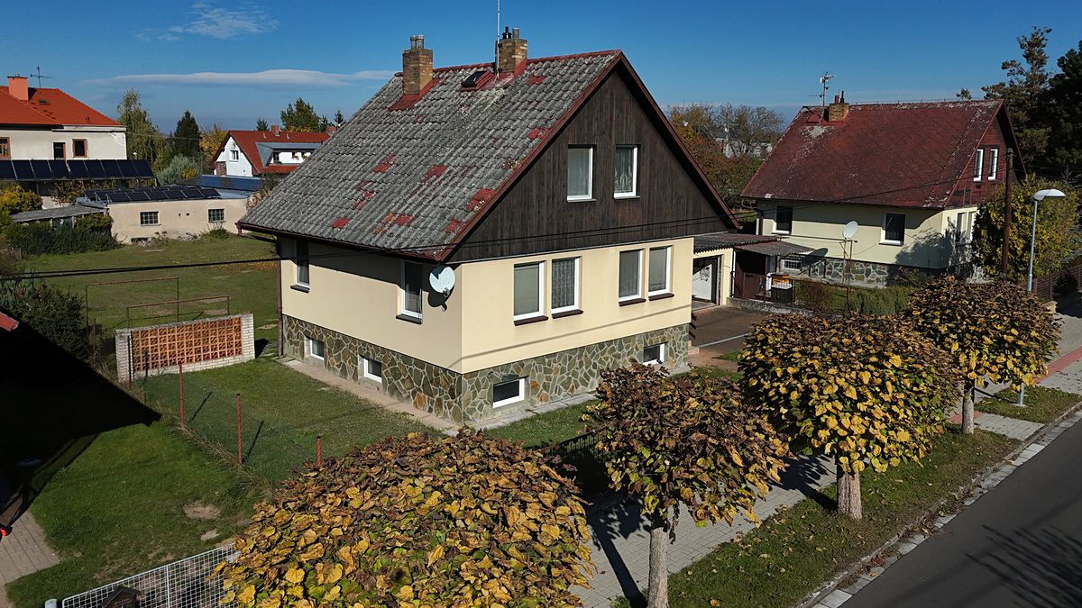 Prodej rodinného domu 194 m², pozemek 905 m²