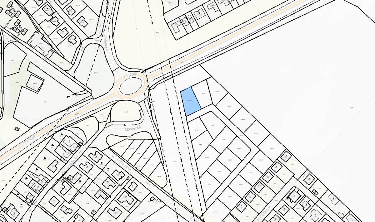 Prodej stavebního pozemku 889 m² – fotografie 2
