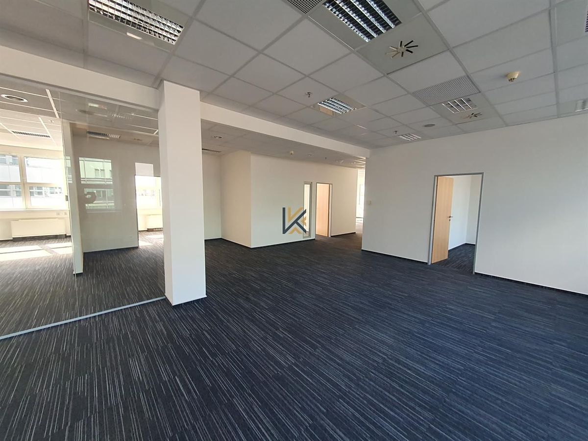 Pronájem ordinace 405 m² – fotografie 2
