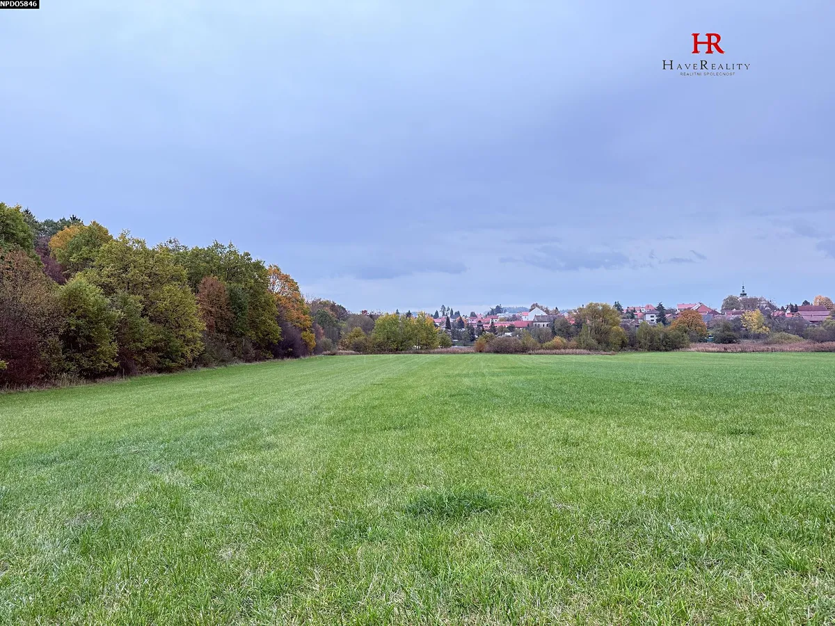 Prodej pozemku 10516 m²