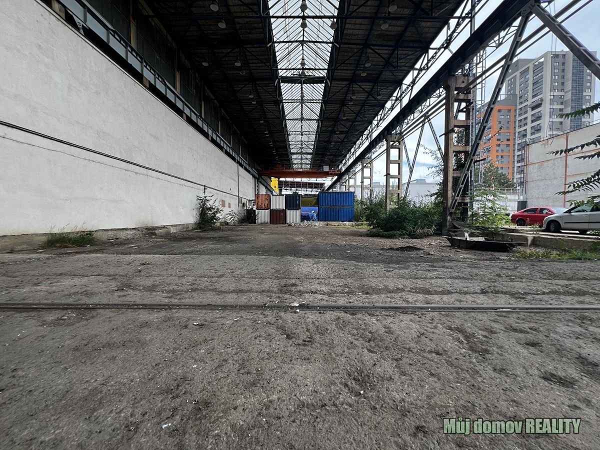 Pronájem komerčního pozemku 1900 m² – fotografie 5