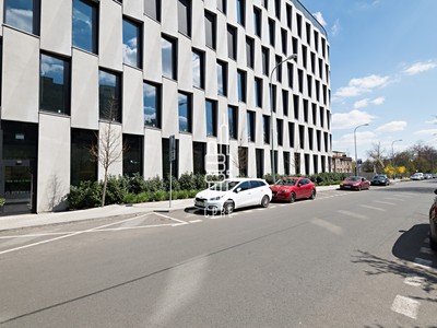 Pronájem obchodního prostoru 188 m²