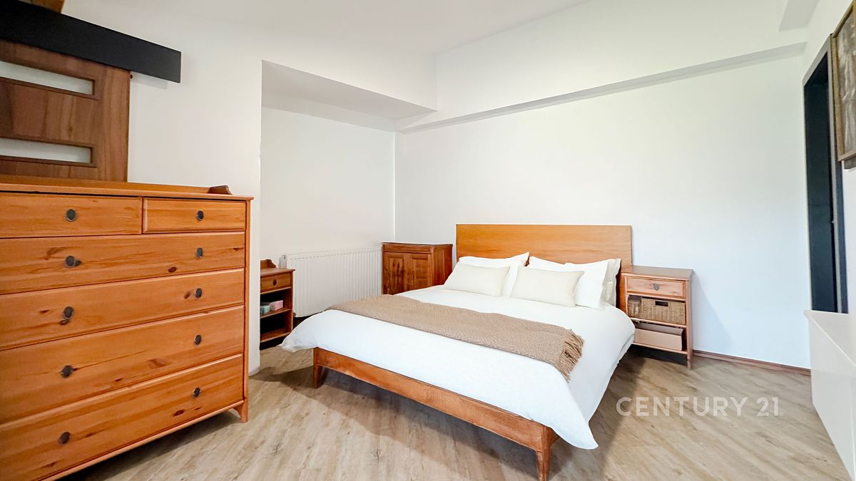 Prodej rodinného domu 310 m², pozemek 1492 m² – fotografie 5