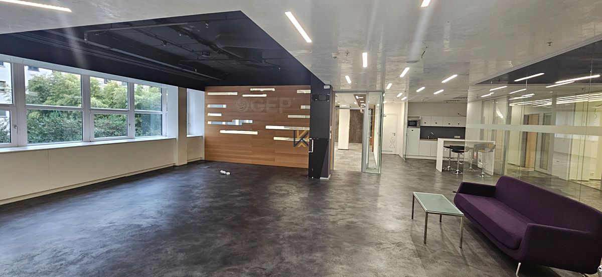 Pronájem kanceláře 2344 m² – fotografie 2