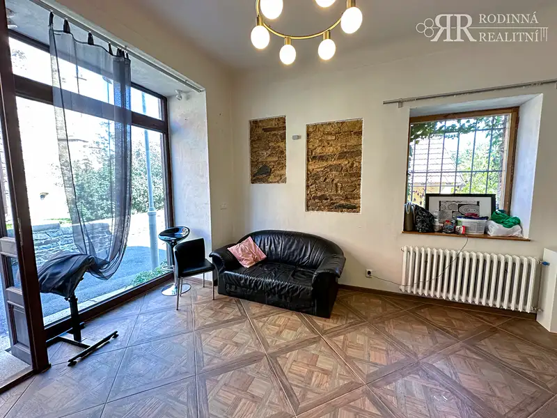 Pronájem obchodního prostoru 80 m², Kouřim – náhled fotky 1