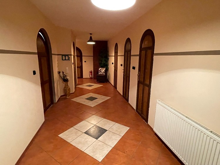 Комерційне приміщення в оренду, 600 м² (17 з 26)