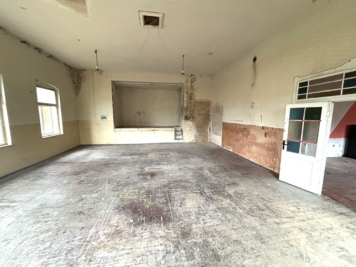 Prodej rodinného domu 400 m², pozemek 962 m² – fotografie 5