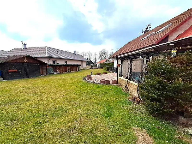 Prodej rodinného domu 290 m², pozemek 845 m², Vysoké Veselí – náhled fotky 2
