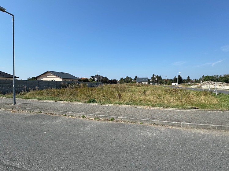 Prodej pozemku, 929 m² (3 z 5)