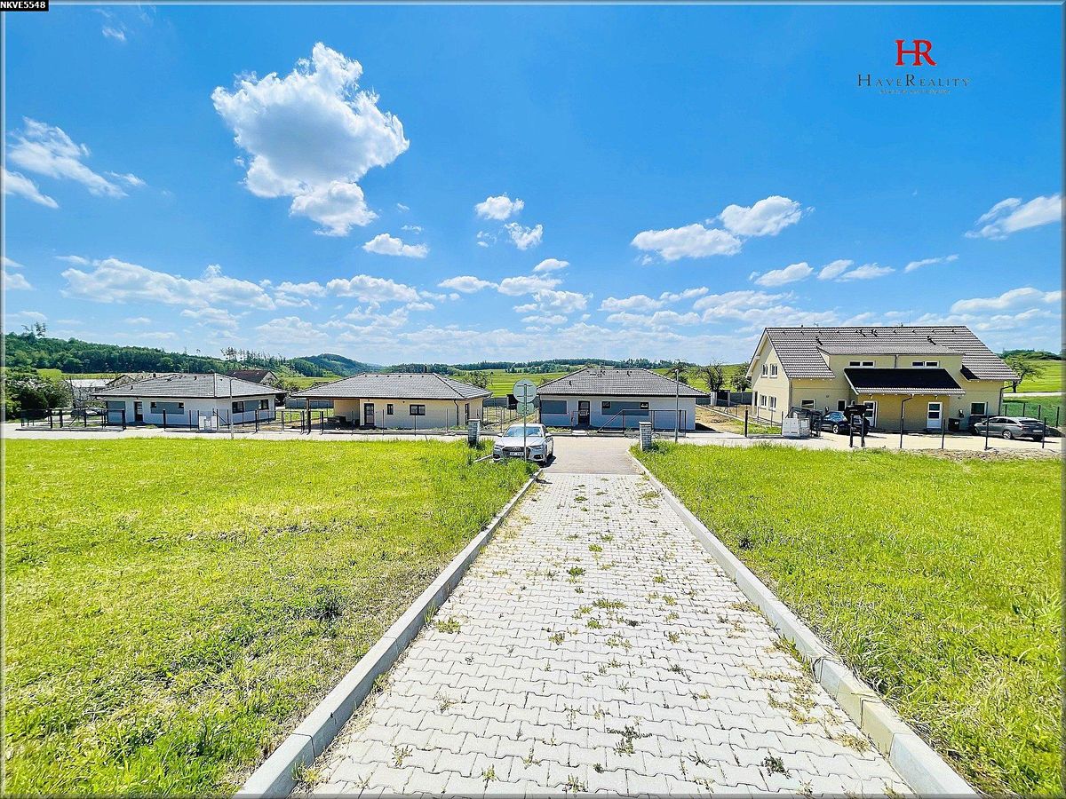 Prodej rodinného domu 106 m², pozemek 807 m² – fotografie 3