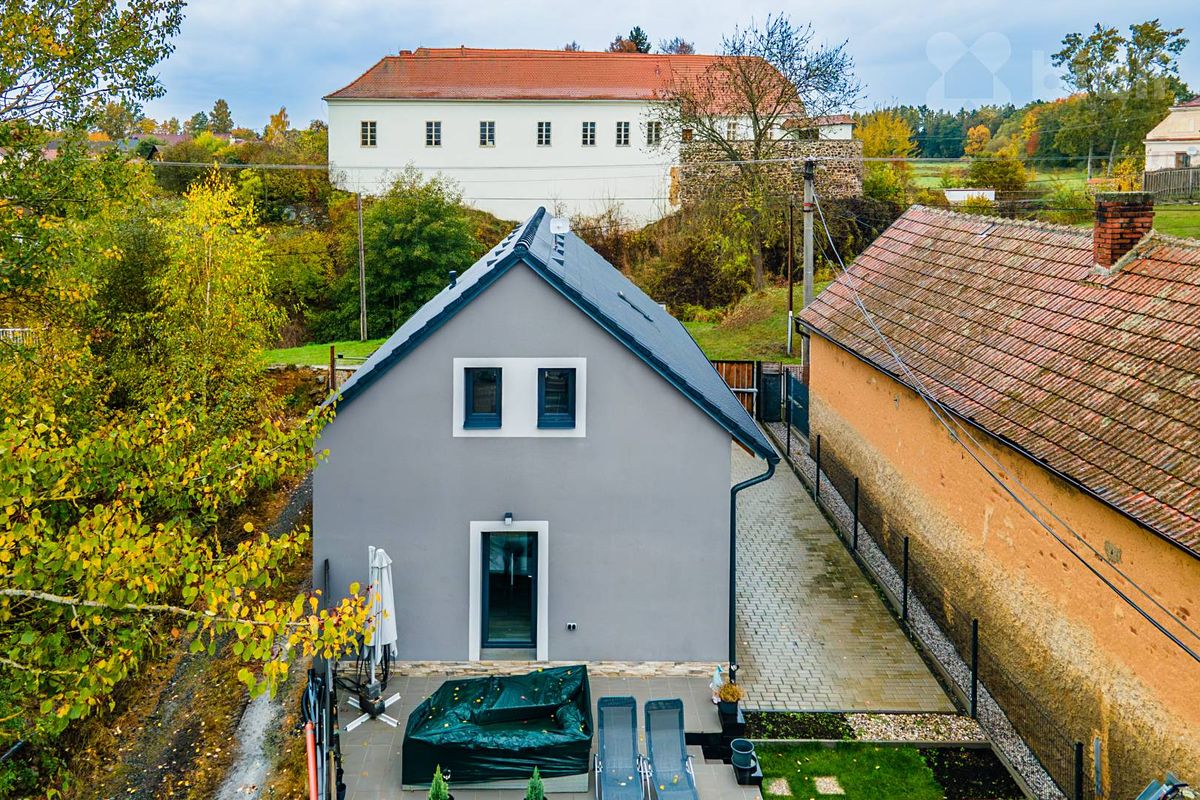 Prodej rodinného domu 106 m², pozemek 208 m² – fotografie 2