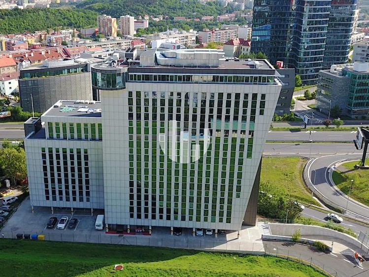 Комерційне приміщення в оренду, 406 м² (1 з 18)
